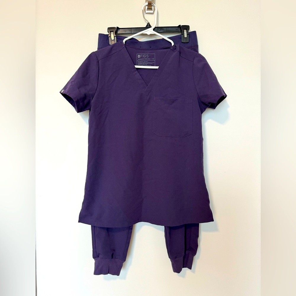 Figs purple scrubs- XS top and S jogger bottom